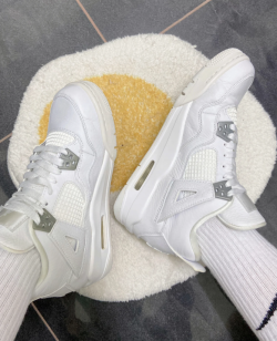 EM Sneakers Jordan 4 Retro Pure Money (2017) review Dee Gpp