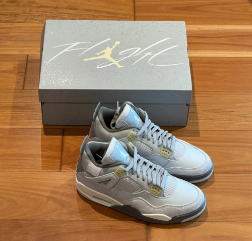EM Sneakers Jordan 4 Retro SE Craft Photon Dust reviewed by