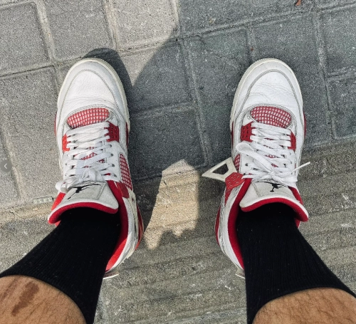 EM Sneakers Jordan 4 Retro Alternate 89 reviewed by