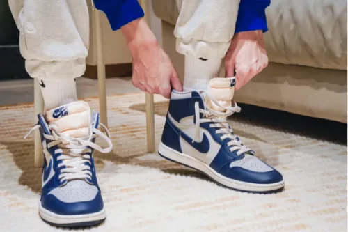 EM Sneakers Jordan 1 Retro High 85 Georgetown review 