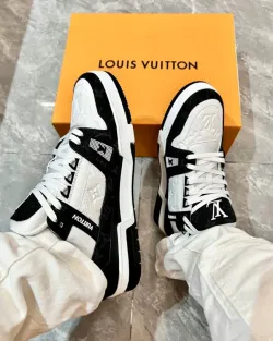 EM Sneakers Louis Vuitton Trainer Black And White Cloth Cover review Aimili Viop