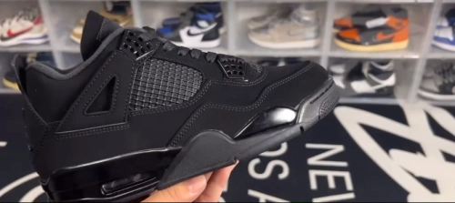 EM Sneakers Jordan 4 Retro Black Cat reviewed by