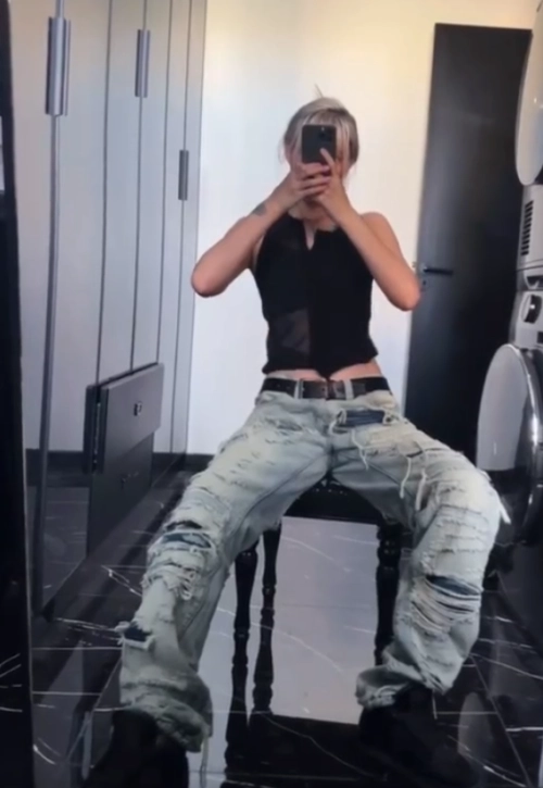 EM Sneakers Jordan 4 Retro Black Cat reviewed by