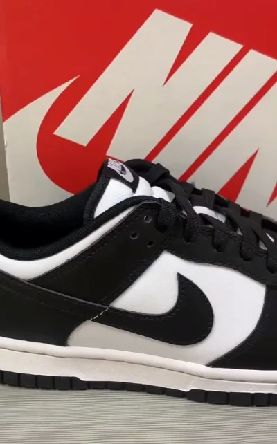 EM Sneakers Nike Dunk Low Retro White Black Panda review Kpp Doo