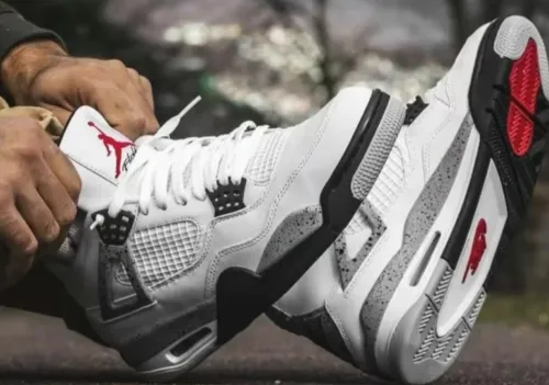 EM Sneakers Jordan 4 Retro White Cement (2016) review 