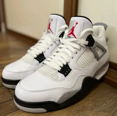 EM Sneakers Jordan 4 Retro White Cement (2016) review Foo Spp 02