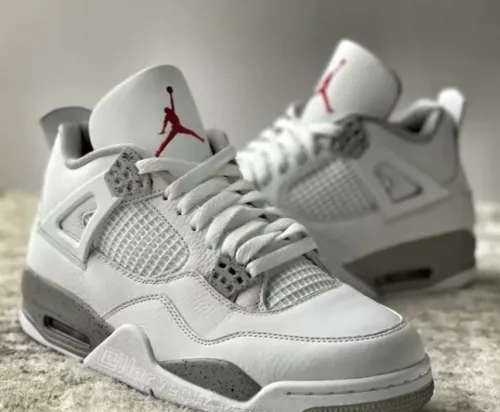 EM Sneakers Jordan 4 Retro White Oreo review 