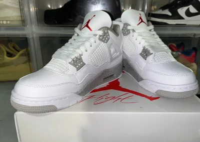 EM Sneakers Jordan 4 Retro White Oreo review Erik Jason 01