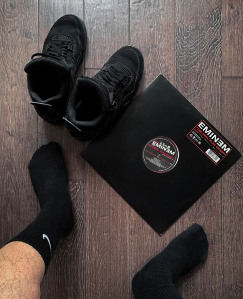 EM Sneakers Jordan 4 Retro Black Cat reviewed by