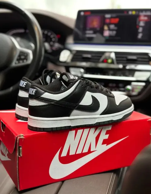EM Sneakers Nike Dunk Low Retro White Black Panda review 