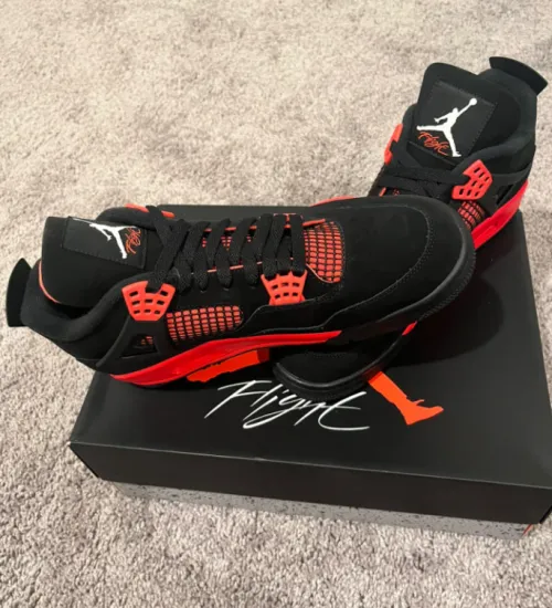 EM Sneakers Jordan 4 Retro Red Thunder review 