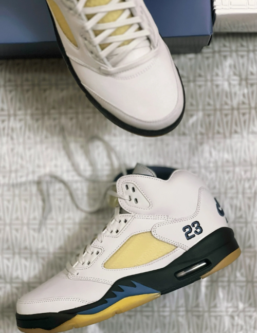 EM Sneakers Jordan 5 Retro A Ma Maniére Dawn review 