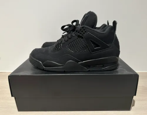 EM Sneakers Jordan 4 Retro Black Cat review 