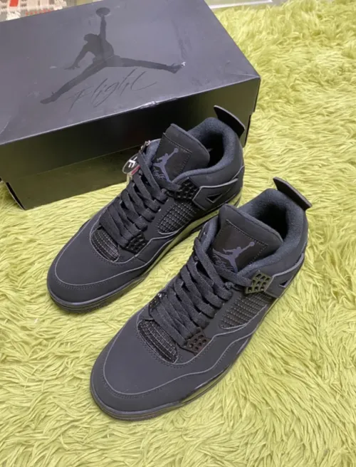 EM Sneakers Jordan 4 Retro Black Cat review 