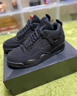 EM Sneakers Jordan 4 Retro Black Cat review Boo Soo