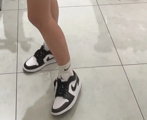 EM Sneakers Nike Dunk Low Retro White Black Panda review 