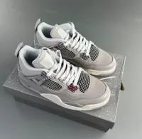EM Sneakers Jordan 4 Retro Frozen Moments Low review 0