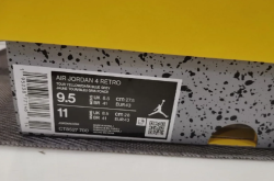 EM Sneakers Jordan 4 Retro Lightning (2006) review B D 02