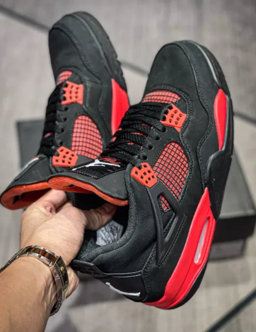 EM Sneakers Jordan 4 Retro Red Thunder review 