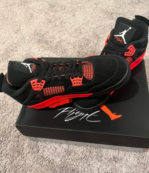 EM Sneakers Air Jordan 4 Retro Red Thunder reviewed by