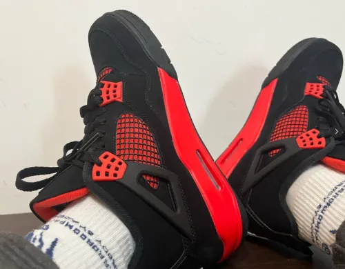 EM Sneakers Jordan 4 Retro Red Thunder review 