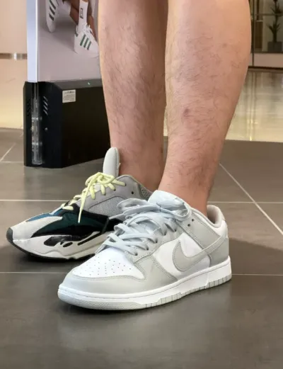 EM Sneakers Nike Dunk Low Grey Fog review B S