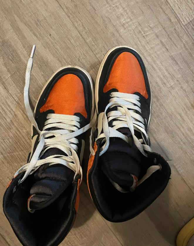 EM Sneakers Jordan 1 Retro High Shattered Backboard review 0