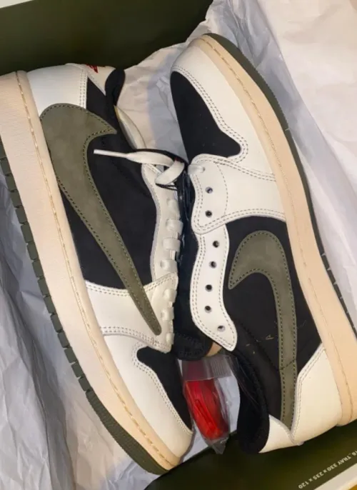 EM Sneakers Jordan 1 Low Golf × Travis Scott Neutral Olive review 