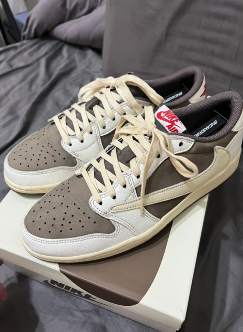 EM Sneakers Jordan 1 Retro Low OG SP × Travis Scott Mocha review 