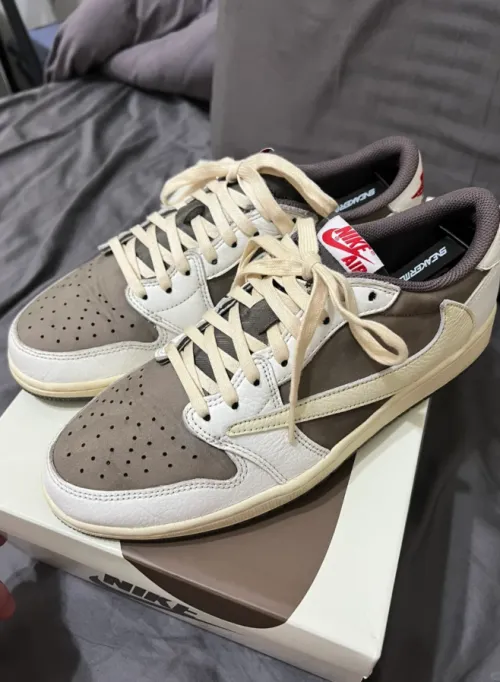 EM Sneakers Jordan 1 Retro Low OG SP × Travis Scott Mocha review 