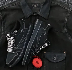 EM Sneakers Jordan 1 Retro Low OG SP ×Travis Scott Black Phantom review S B