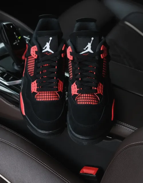 EM Sneakers Jordan 4 Retro Red Thunder review 
