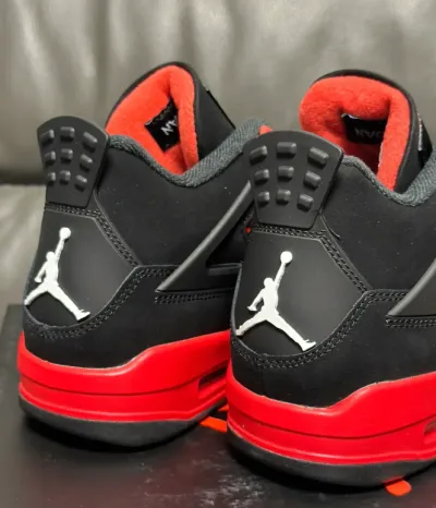 EM Sneakers Jordan 4 Retro Red Thunder review K O 01