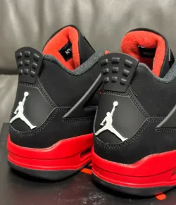 EM Sneakers Jordan 4 Retro Red Thunder review  K O 02