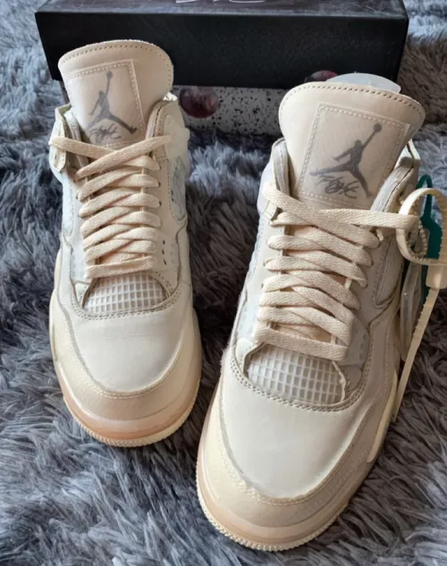 EM Sneakers Jordan 4 Retro × Off-White Sail review 