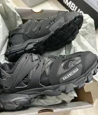 EM Sneakers Balenciaga Track LED Black review 2