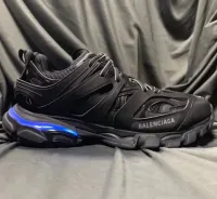 EM Sneakers Balenciaga Track LED Black review 2