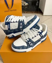 EM Sneakers Louis Vuitton Trainer Cowboy Blue review 1