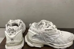 EMSneakers Balenciaga Runner White review E M