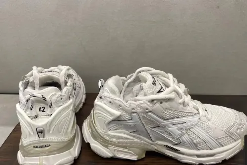 EMSneakers Balenciaga Runner White review 