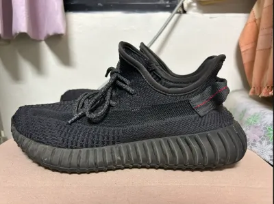 EM Sneakers Adidas Yeezy Boost 350 V2 Static Black (Reflective) review J K
