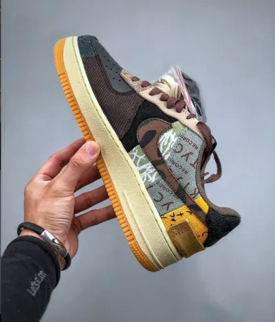 EM Sneakers Nike Air Force 1 Low Travis Scott Cactus Jack review E A