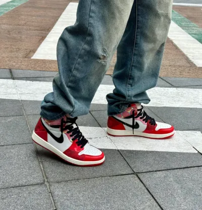 EM Sneakers Jordan 1 Mid Bred Toe review R T