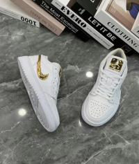 EM Sneakers Jordan 1 Low White Metallic Gold review 0