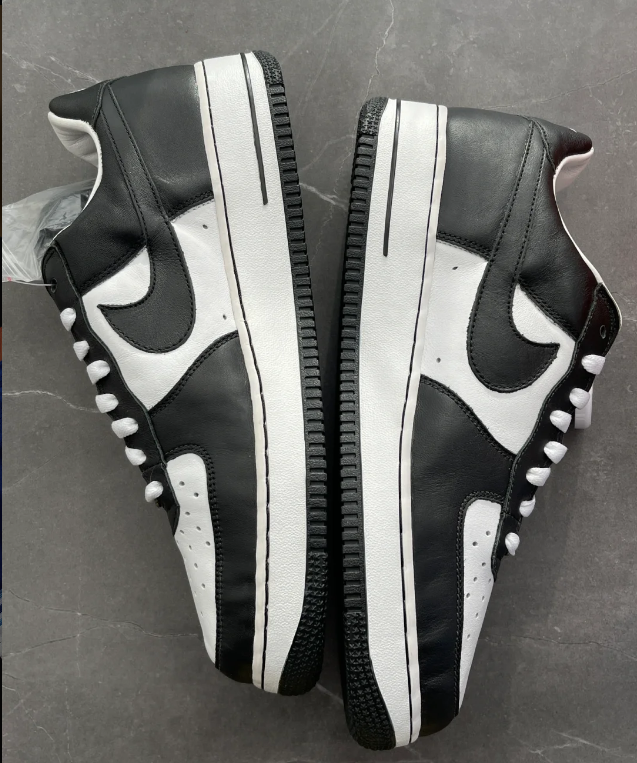 EM Sneakers Nike Air Force 1 Low QS Terror Squad Blackout review 0