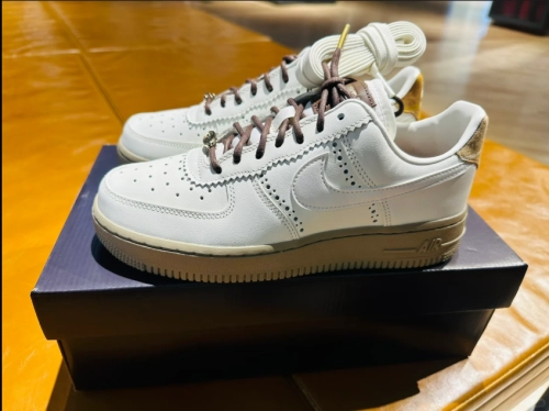 EMSneakers Nike Air Force 1 Low '07 LX Brogue Sail reviewed by