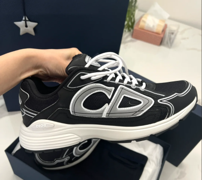 EM Sneakers Dior B30 Black Coffee review Effie