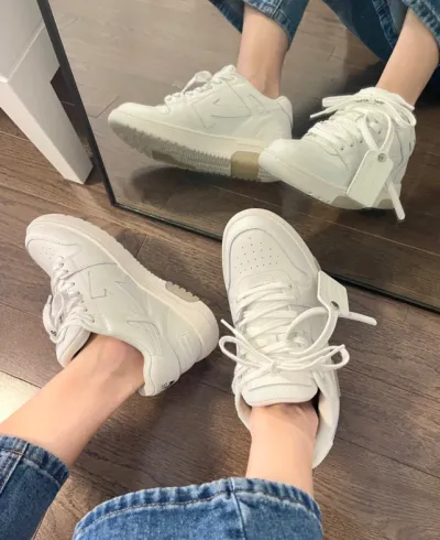 EM Sneakers OFF-WHITE Out Of Office OOO Low Tops Triple White review Sam 00