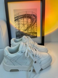 EM Sneakers OFF-WHITE Out Of Office OOO Low Tops Triple White review 1