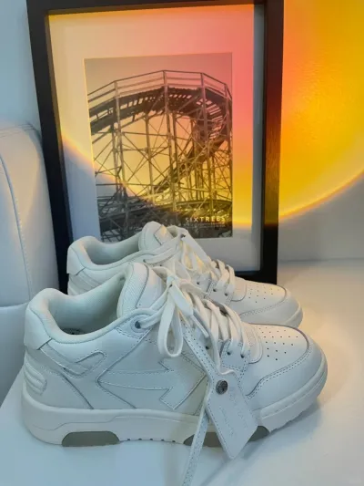 EM Sneakers OFF-WHITE Out Of Office OOO Low Tops Triple White review Francis 01